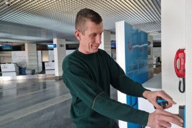 NEWS: CrowdScan installs its unique sensors at Antwerp International Airport